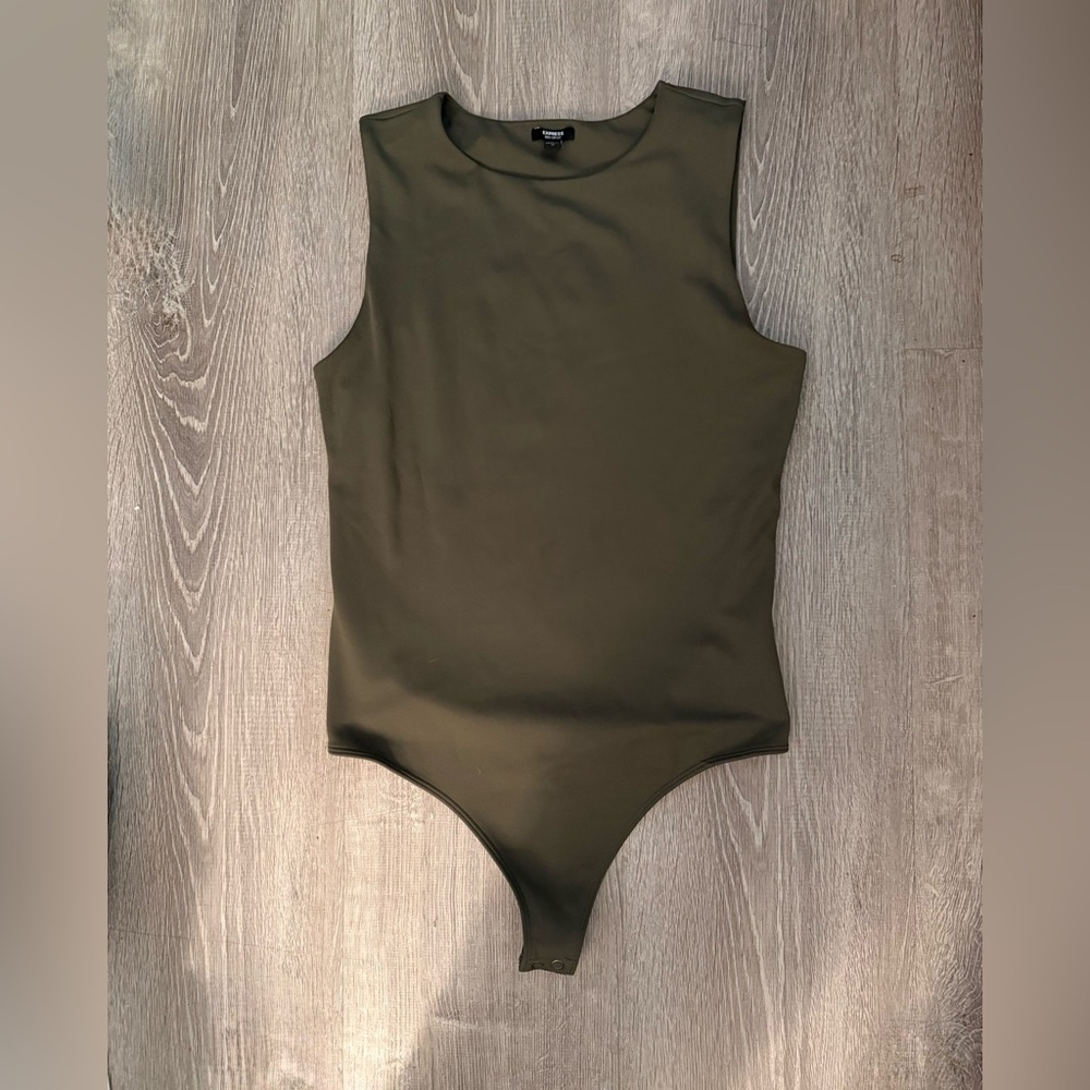 Express Body Contour High Compression High Neck Bodysuit - Olive Green